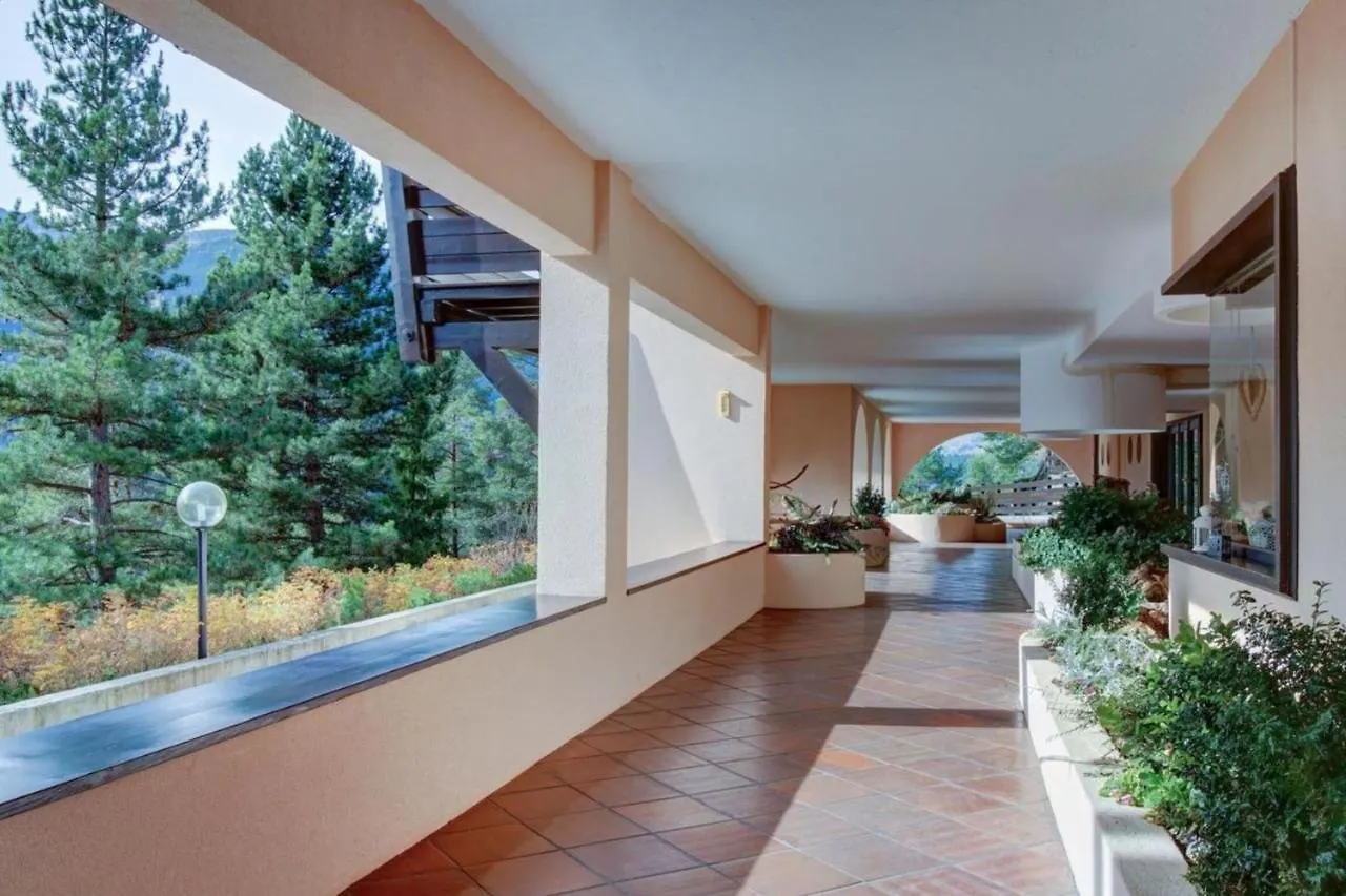 Residence La Contea Bormio 0*,  Italia